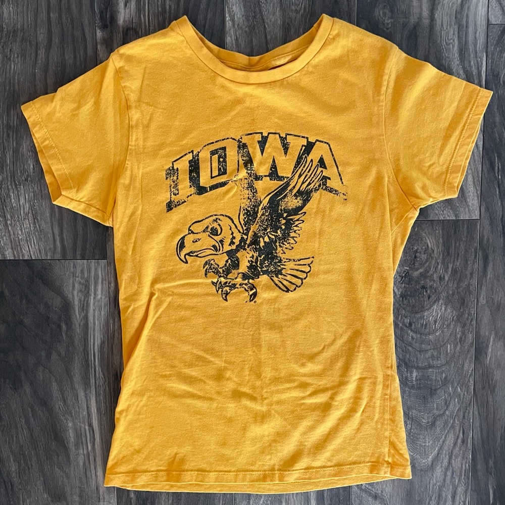 Women’s Iowa Shirt (NWOT)